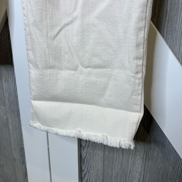 312. NEW Plus Size EVRI™ Fit Solutions Denim Capris Ivory 20W - Picture 4 of 7